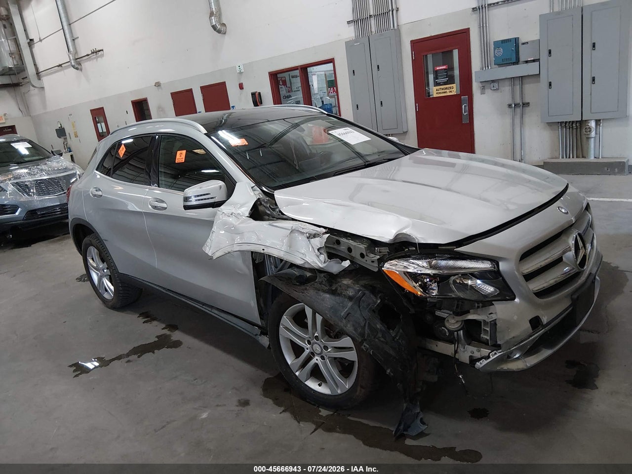 WDCTG4GB4HJ****** · 2017 MERCEDES-BENZ GLA 250 4MATIC