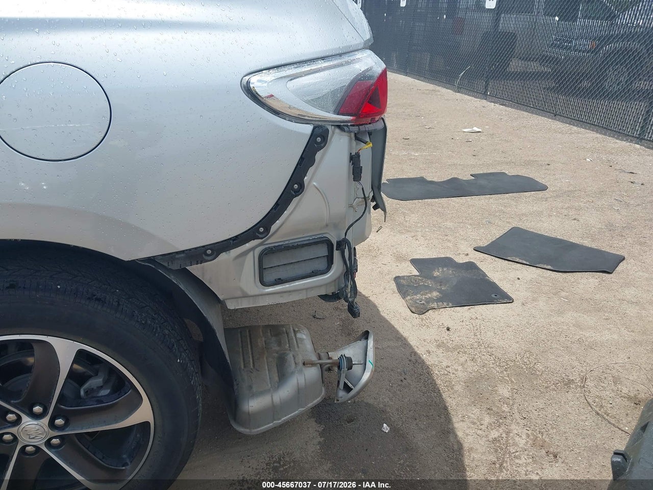 2022 BUICK ENCLAVE FWD ESSENCE · 6/11