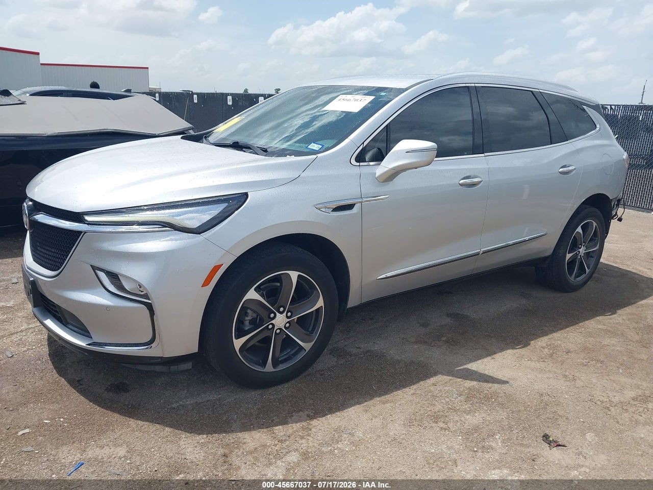 2022 BUICK ENCLAVE FWD ESSENCE · 2/11