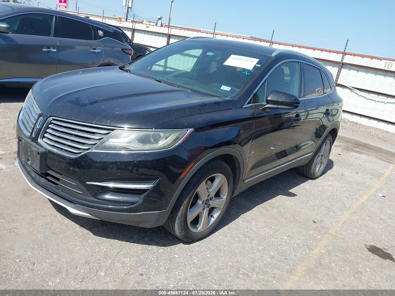 2018 LINCOLN MKC PREMIERE · 2/11