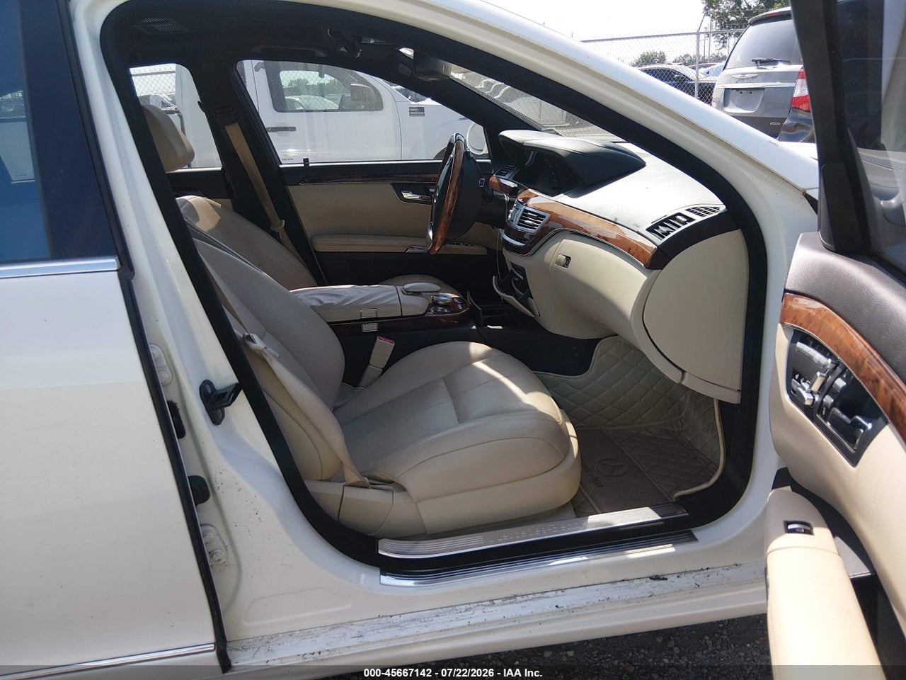 2009 MERCEDES-BENZ S 550 · 5/11