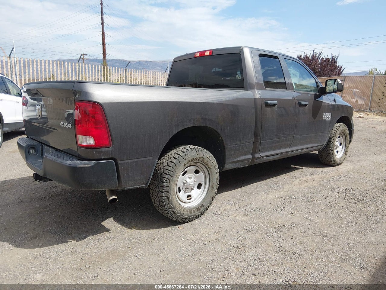2020 RAM 1500 CLASSIC TRADESMAN  4X4 6'4 BOX · 4/11