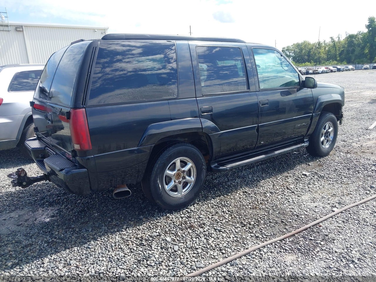 1999 GMC DENALI   · 4/11