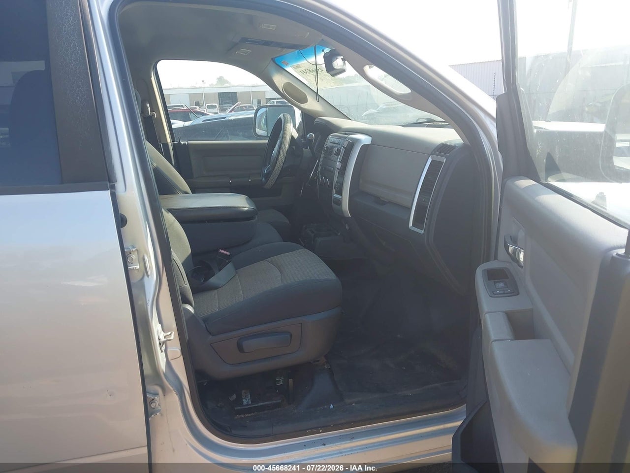 2011 RAM RAM 2500 SLT · 5/11