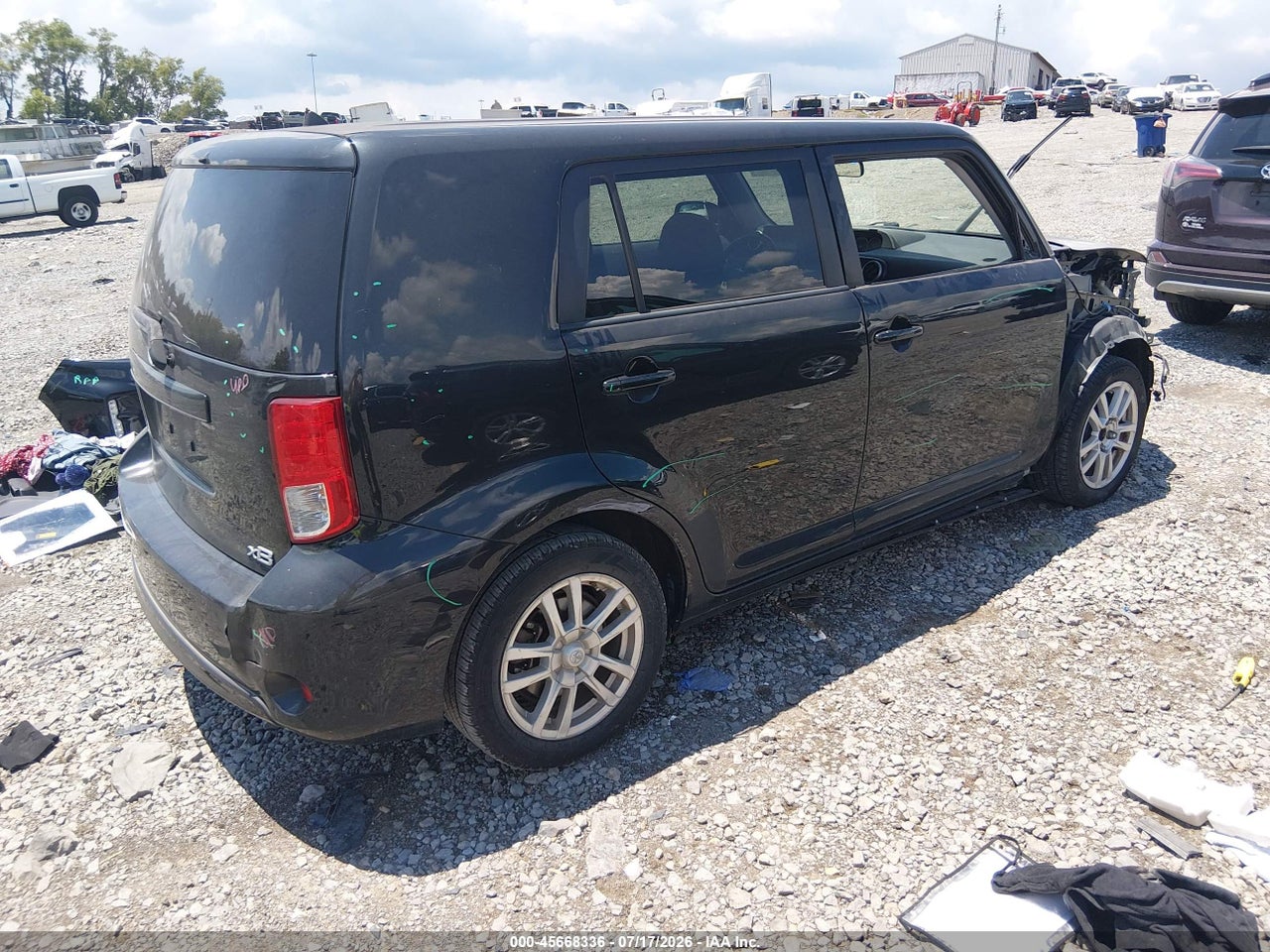 2015 SCION XB · 4/11