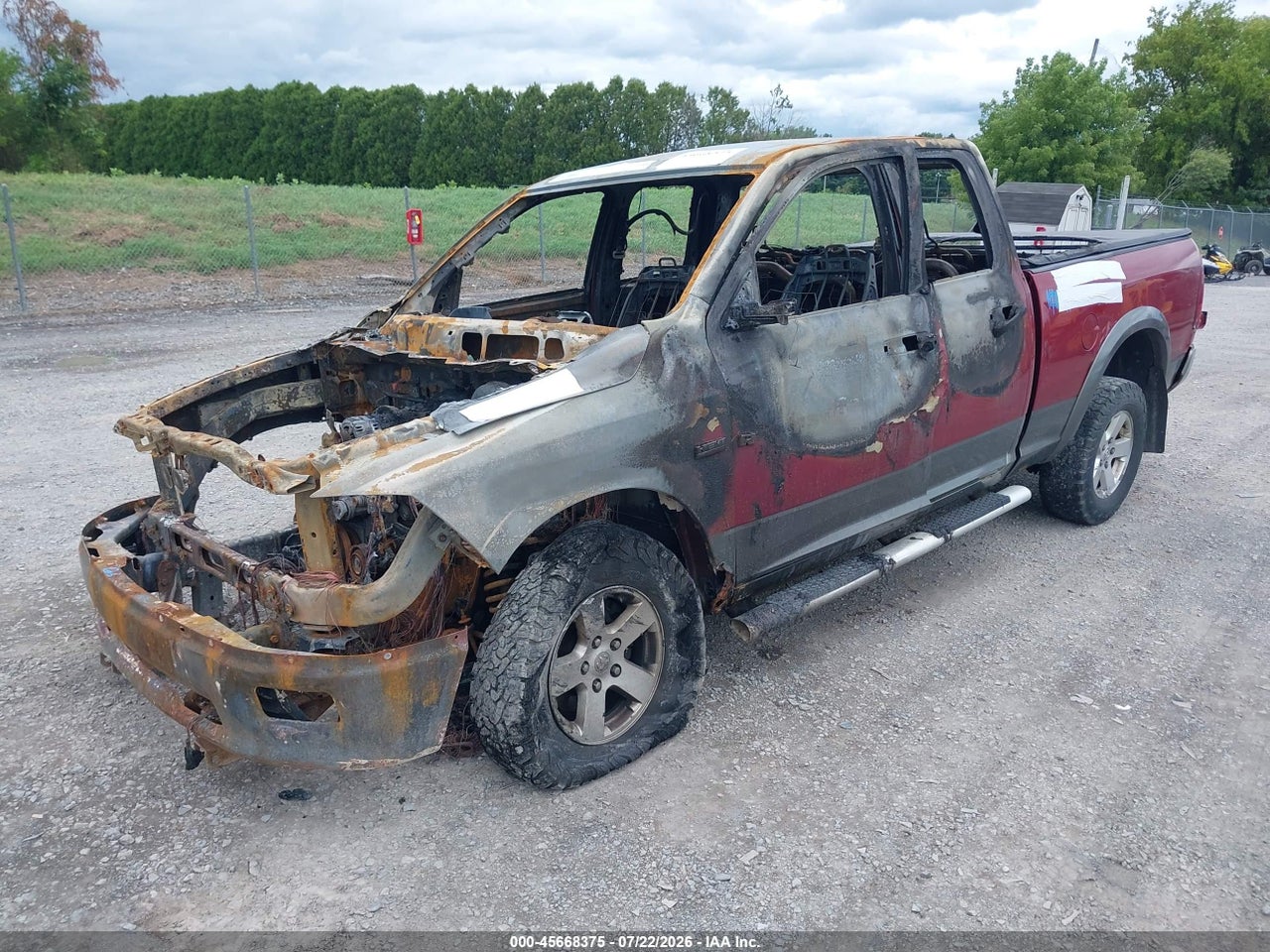 2012 DODGE RAM 1500 SLT · 2/10