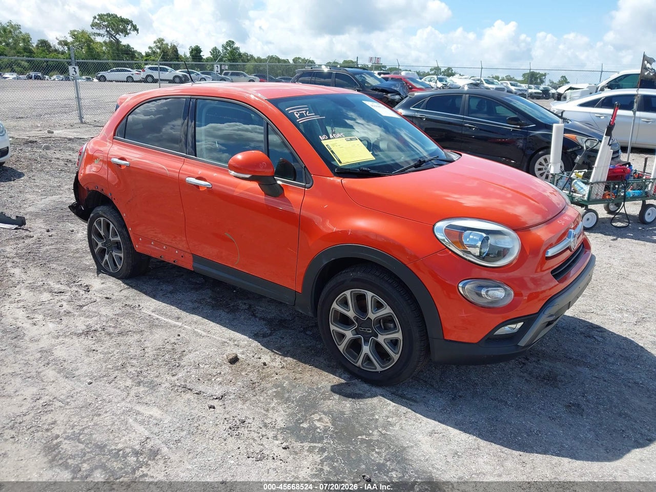 ZFBCFYCT8GP****** · 2016 FIAT 500X TREKKING