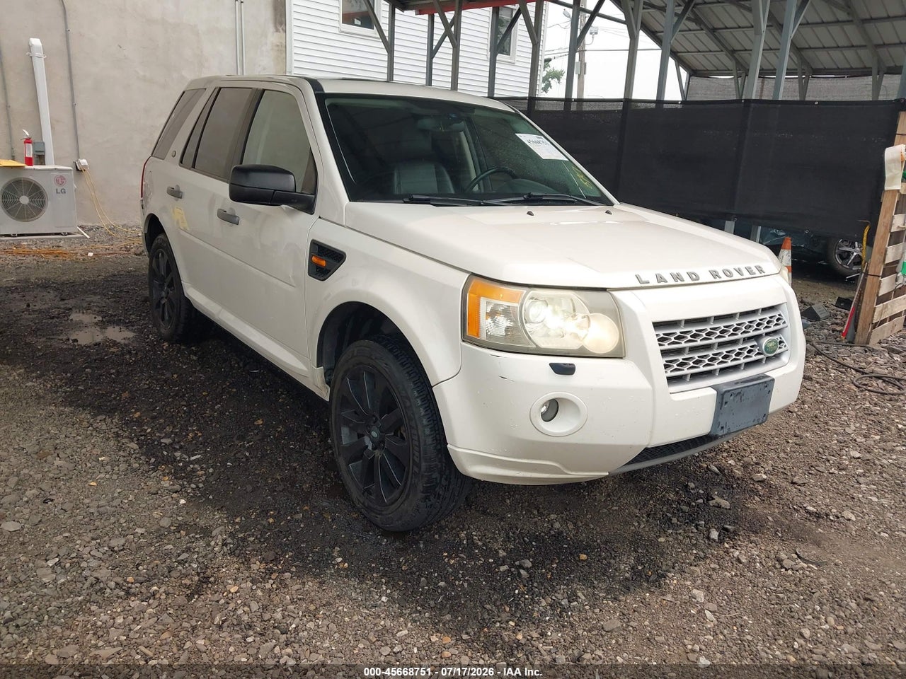 SALFT24N28H****** · 2008 LAND ROVER LR2 HSE