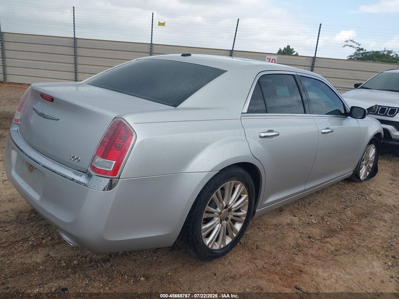 2012 CHRYSLER 300 LIMITED · 4/11