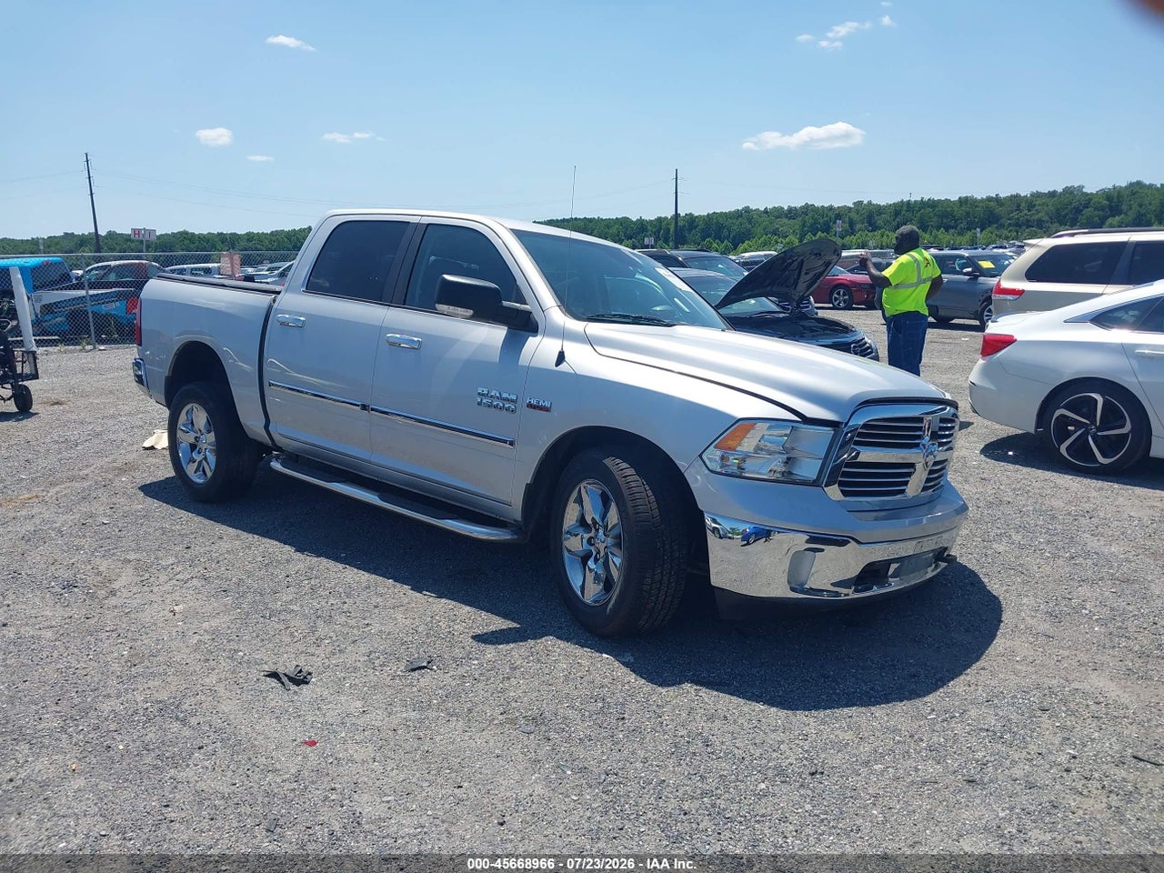 1C6RR7LT3FS****** · 2015 RAM 1500 BIG HORN