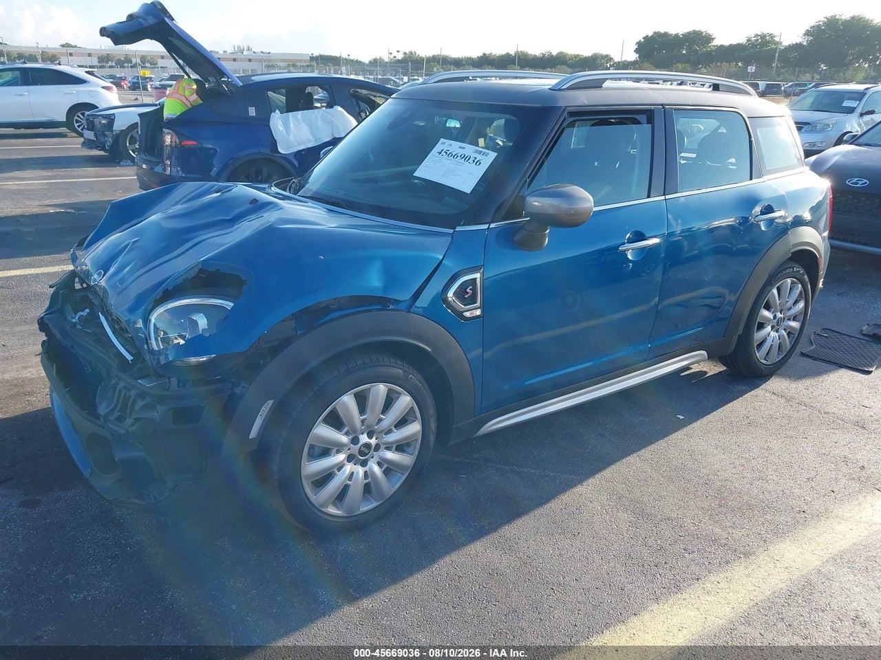 2022 MINI COUNTRYMAN COOPER S · 2/11