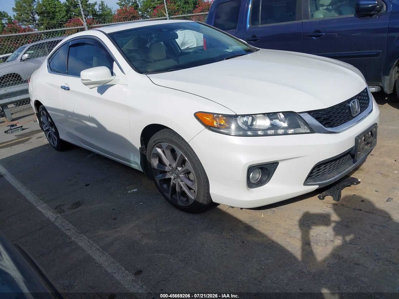1HGCT2B84FA****** · 2015 HONDA ACCORD EX-L V-6