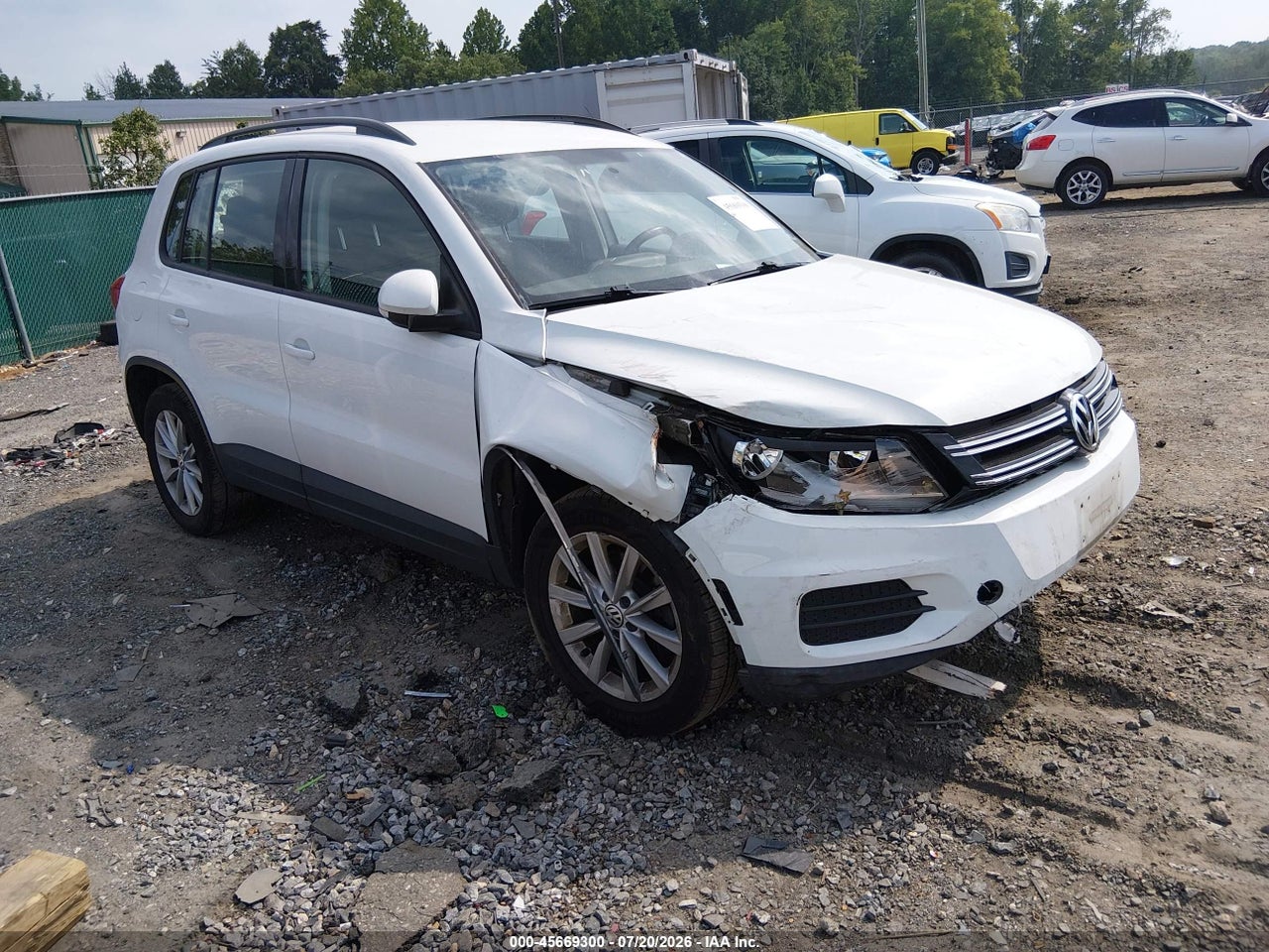 WVGBV7AX4HK****** · 2017 VOLKSWAGEN TIGUAN 2.0T/2.0T S