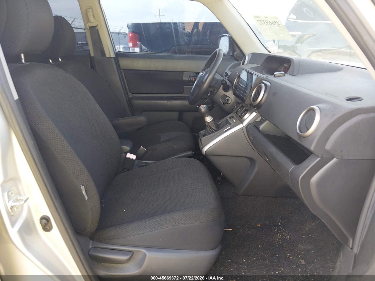 2008 SCION XB   · 5/11
