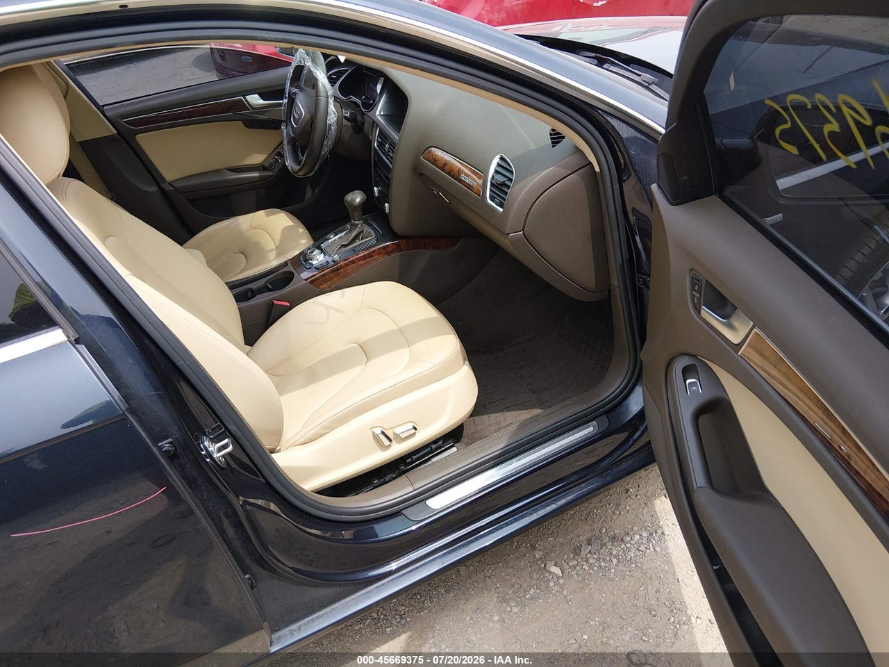2013 AUDI A4 2.0T PREMIUM · 5/11