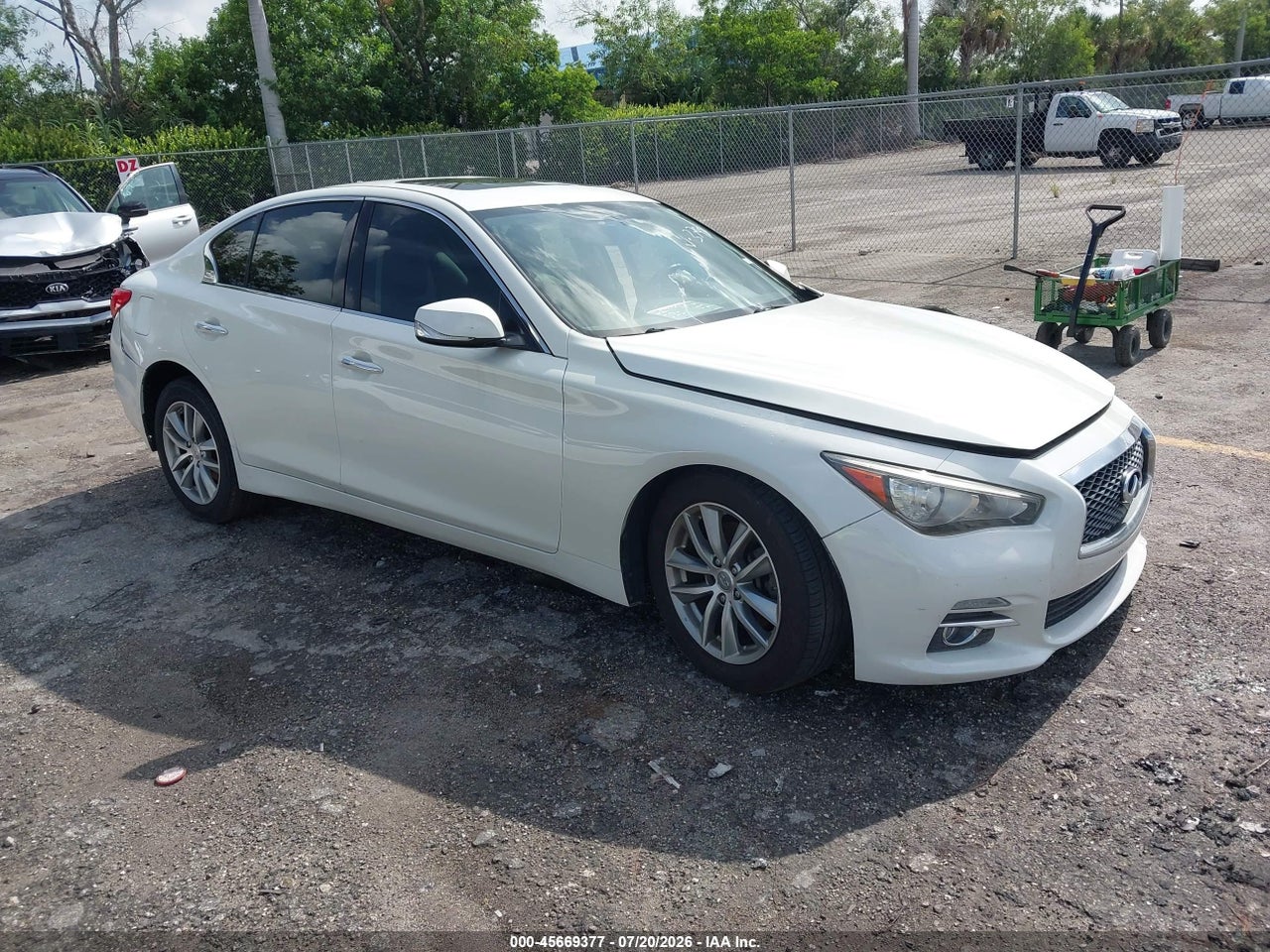 JN1EV7AR4GM****** · 2016 INFINITI Q50 3.0T PREMIUM