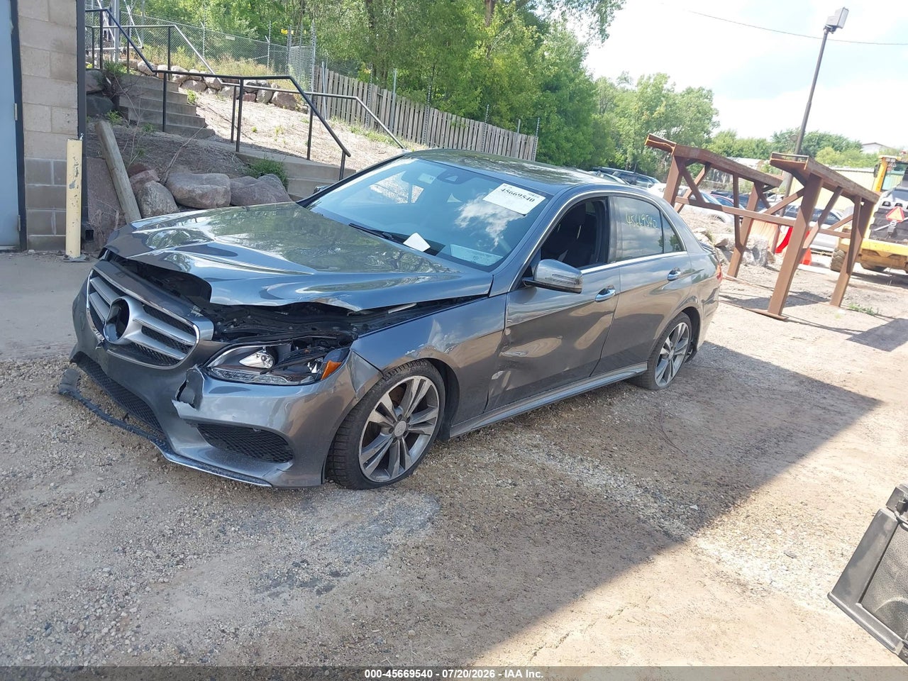 2016 MERCEDES-BENZ E 350 · 2/11