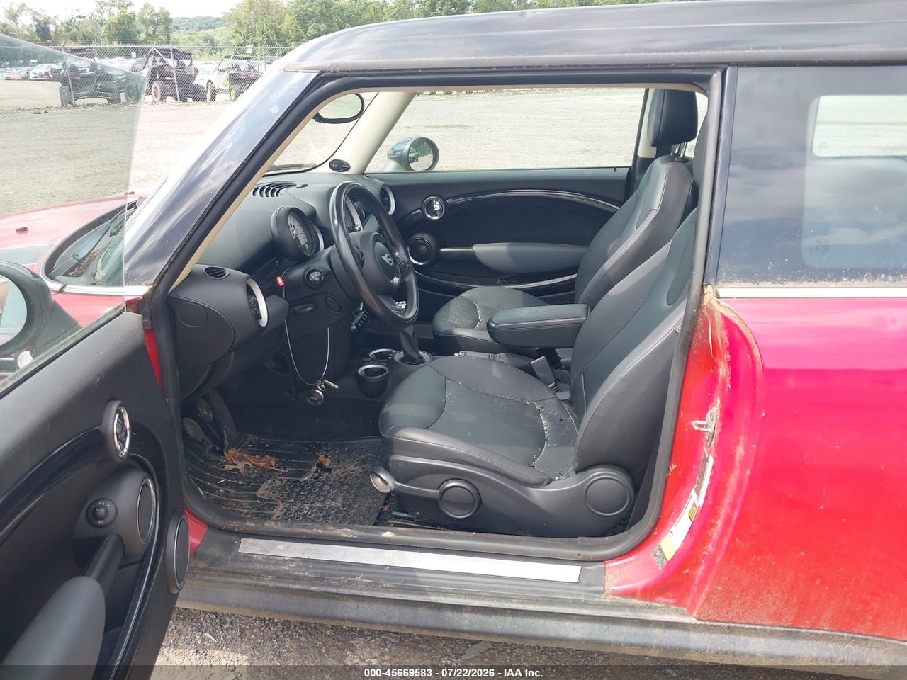 2011 MINI COOPER CLUBMAN   · 5/11