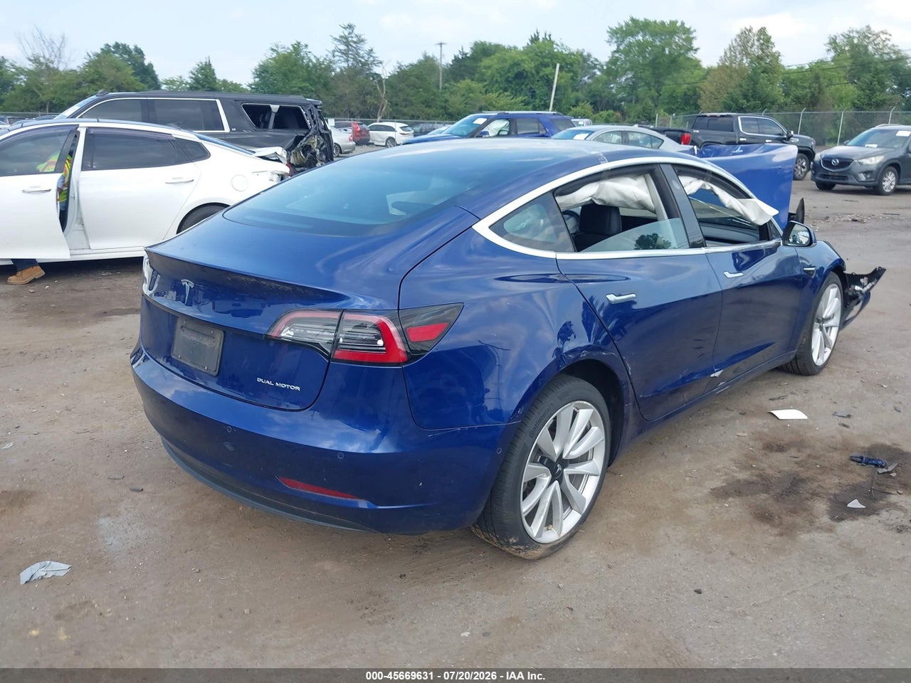 5YJ3E1EBXLF****** · 2020 TESLA MODEL 3 LONG RANGE DUAL MOTOR ALL-WHEEL DRIVE · 4/9