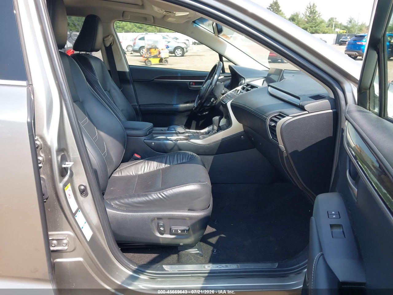 2017 LEXUS NX 300H · 5/11