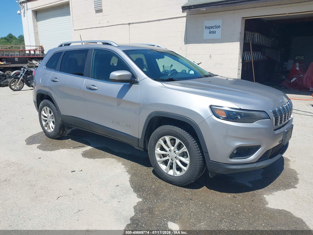 1C4PJMCB0KD****** · 2019 JEEP CHEROKEE LATITUDE 4X4