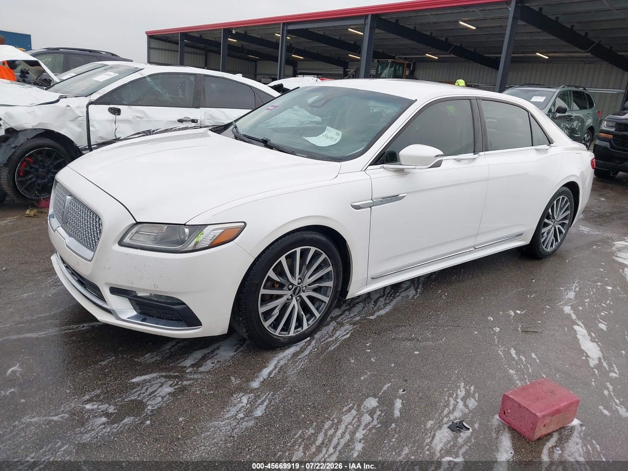 2017 LINCOLN CONTINENTAL SELECT · 2/11