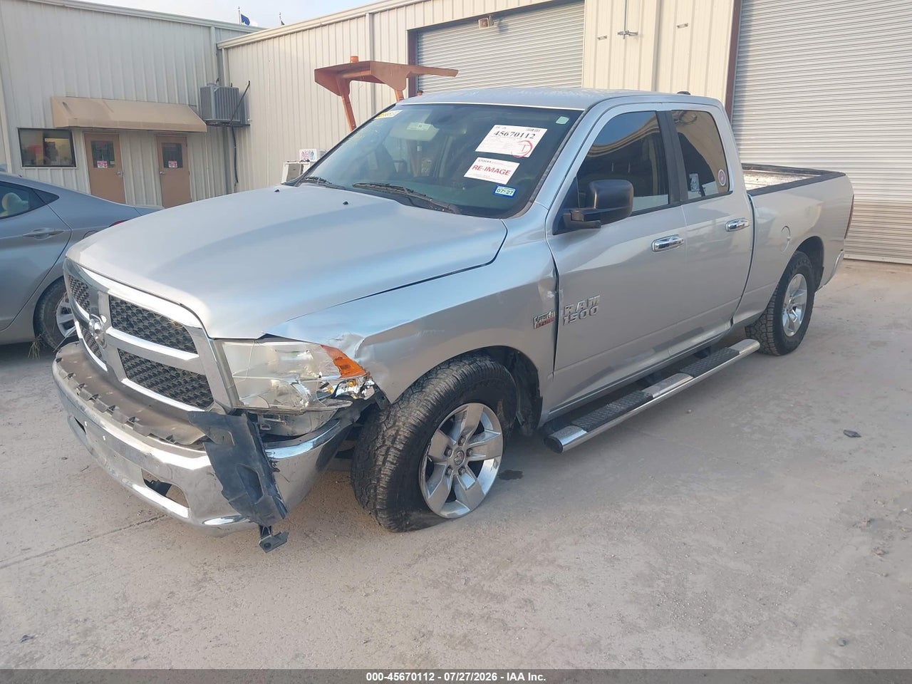 2016 RAM 1500 SLT · 2/11