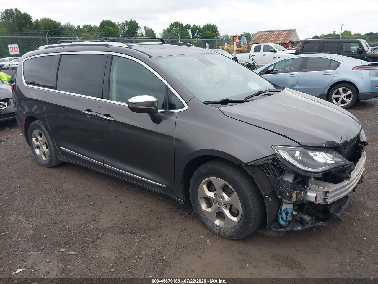 2C4RC1N77JR****** · 2018 CHRYSLER PACIFICA HYBRID LIMITED