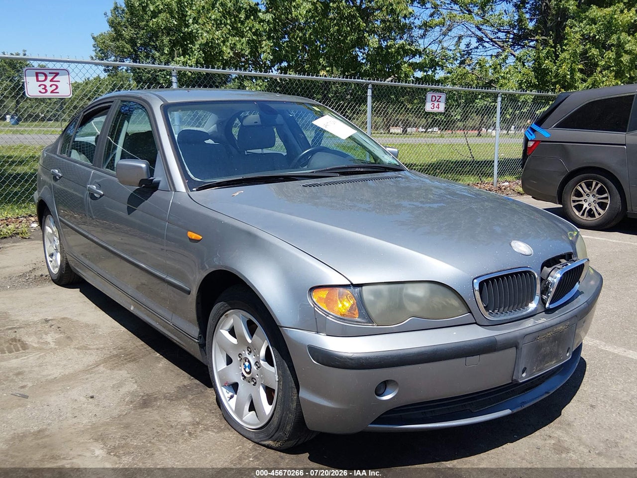 WBAEU33484P****** · 2004 BMW 325XI