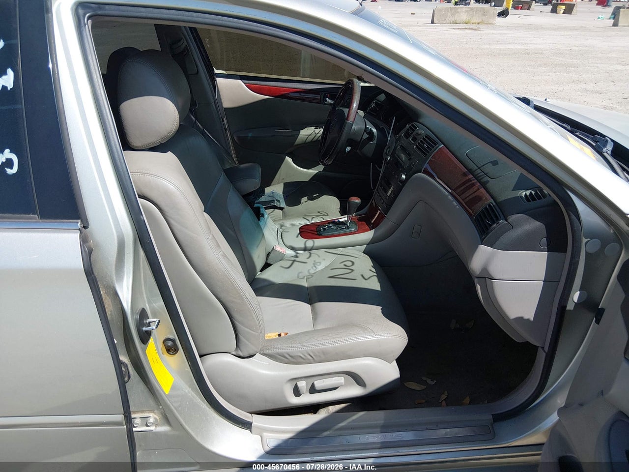 2003 LEXUS ES 300 · 5/11