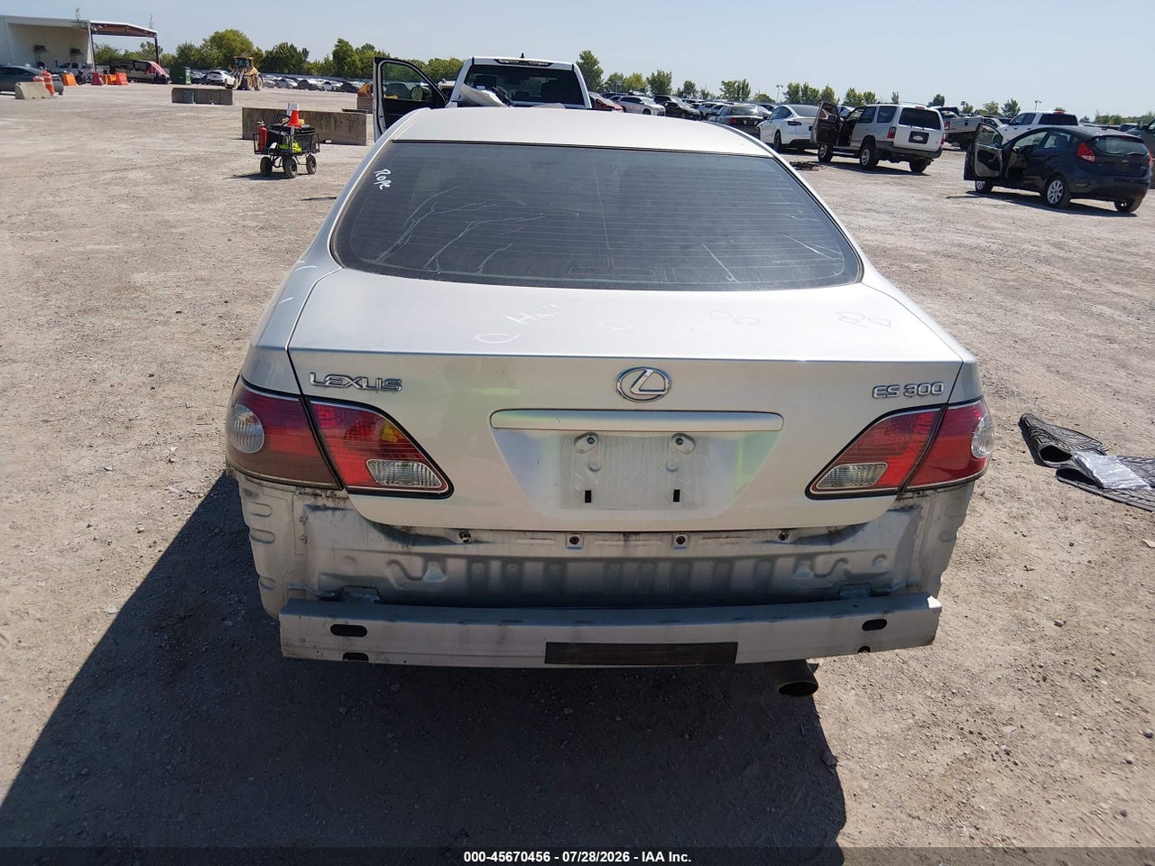 2003 LEXUS ES 300 · 6/11