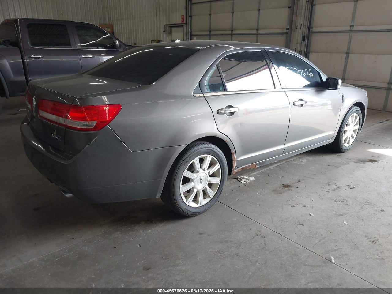 3LNHL2GC0BR****** · 2011 LINCOLN MKZ   · 4/10