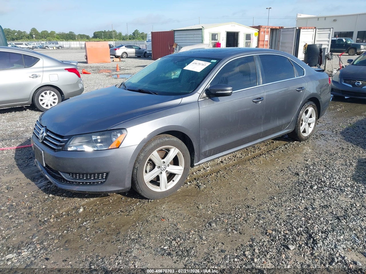 2013 VOLKSWAGEN PASSAT 2.5L SE · 2/11