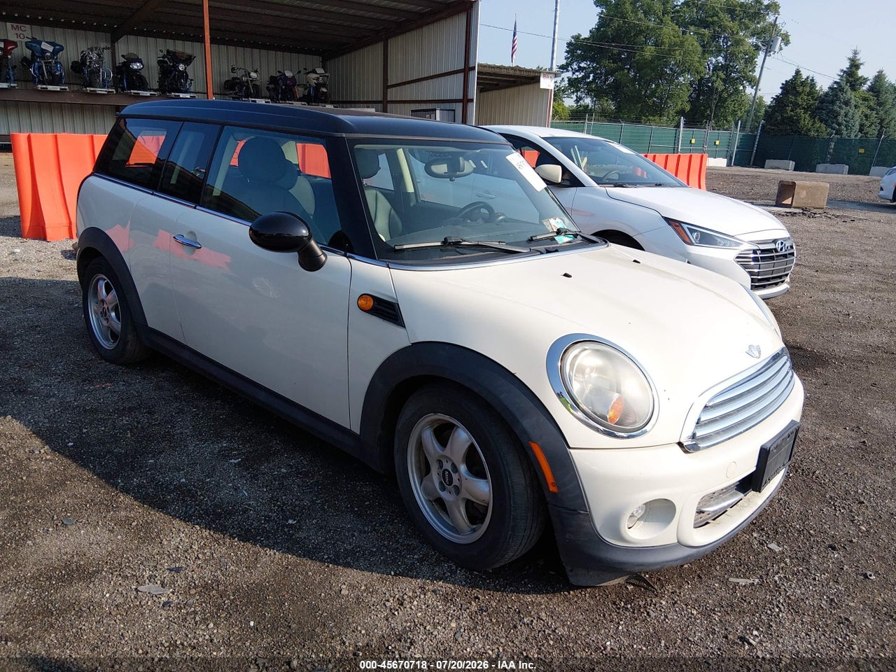 WMWZF3C56BT****** · 2011 MINI COOPER CLUBMAN