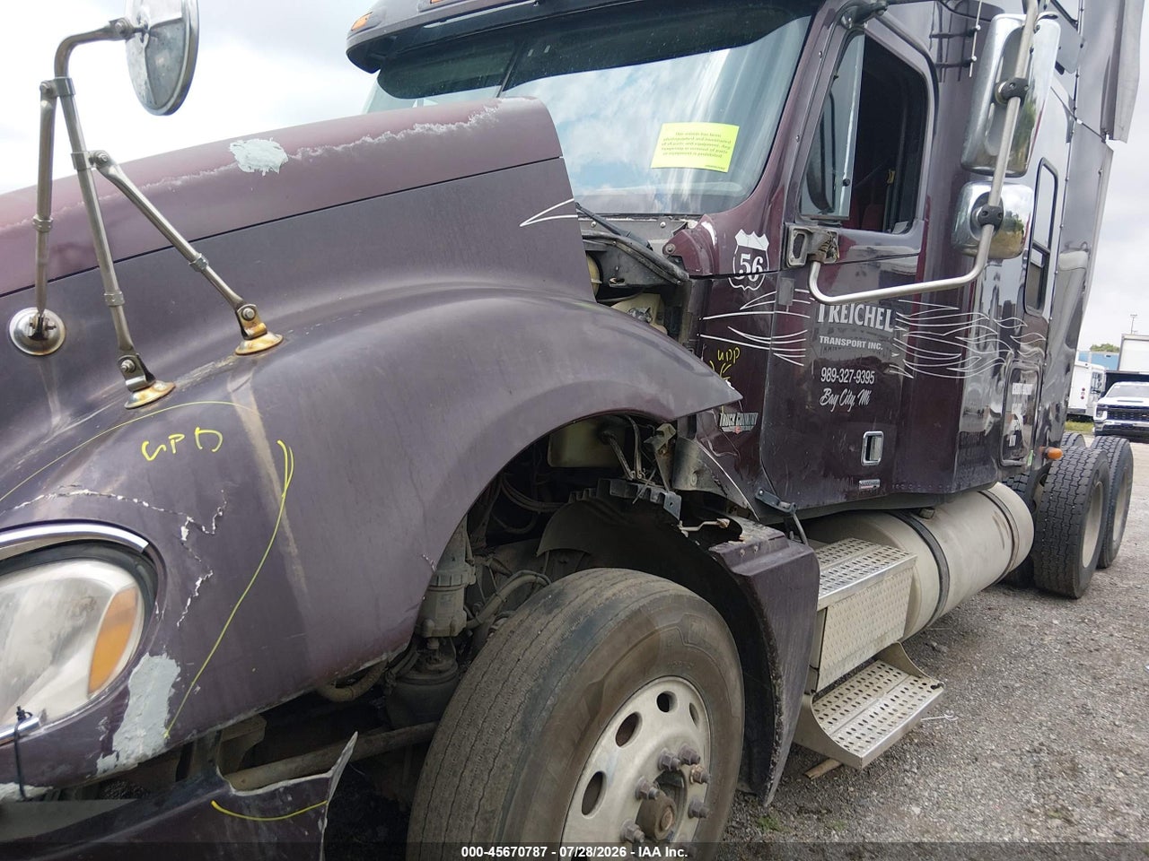 2005 FREIGHTLINER CONVENTIONAL COLUMBIA · 2/4