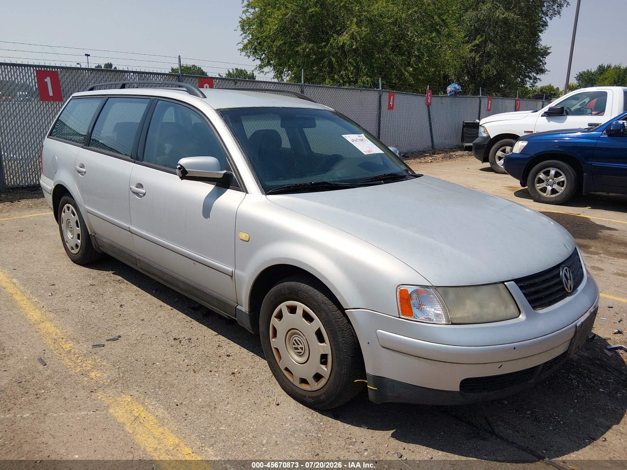 WVWNA63B1XE****** · 1999 VOLKSWAGEN PASSAT GLS