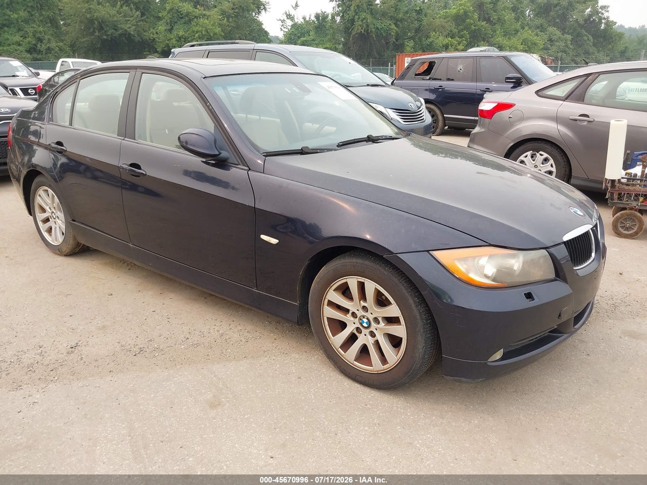 WBAVC93577K****** · 2007 BMW 328XI