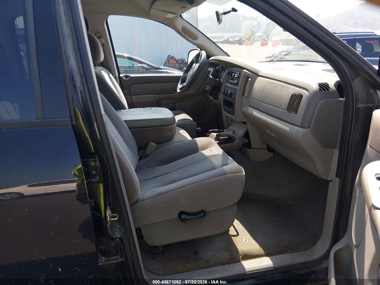 2004 DODGE RAM 1500 SLT/LARAMIE · 5/11