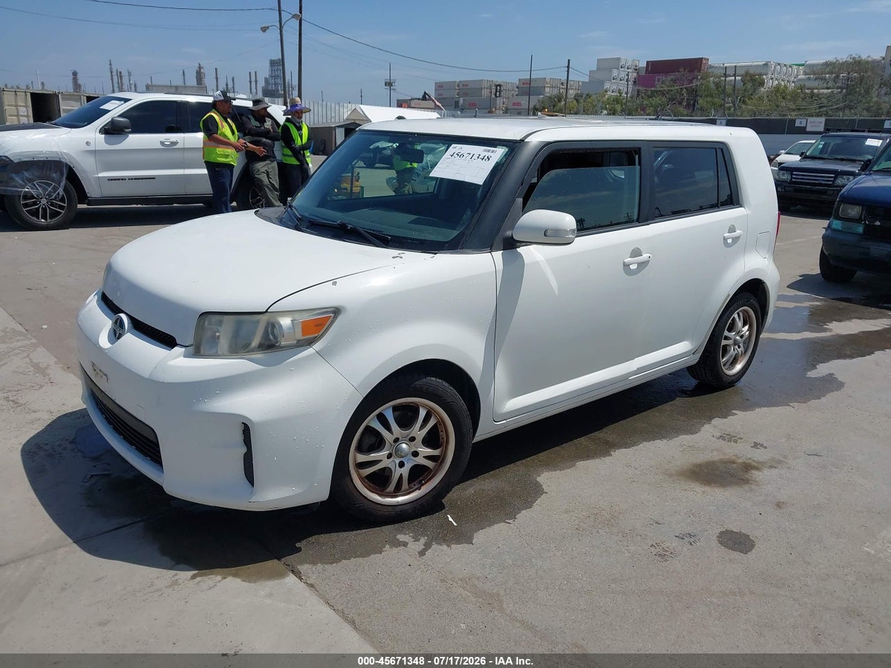 2012 SCION XB · 2/11