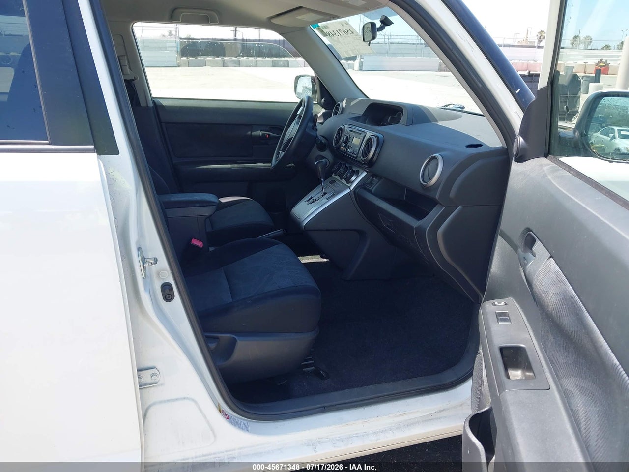 2012 SCION XB · 5/11