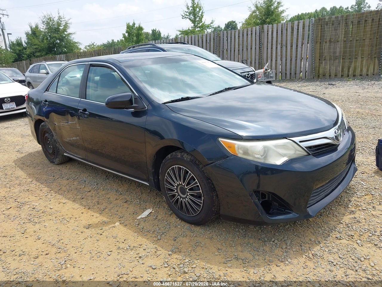 4T1BF1FK1DU****** · 2013 TOYOTA CAMRY LE