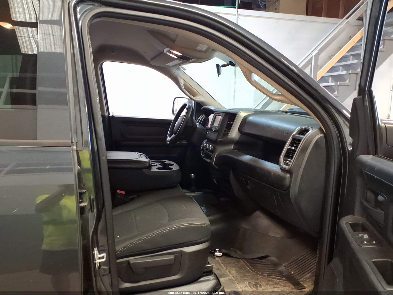 2020 RAM 3500 TRADESMAN  4X4 6'4 BOX · 5/11