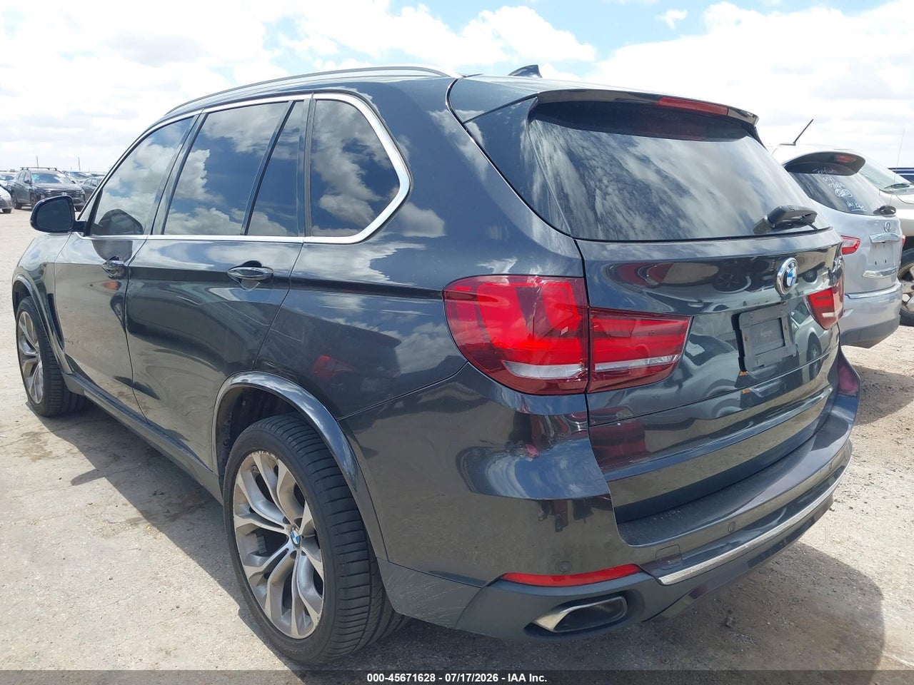2015 BMW X5 XDRIVE50I · 3/11