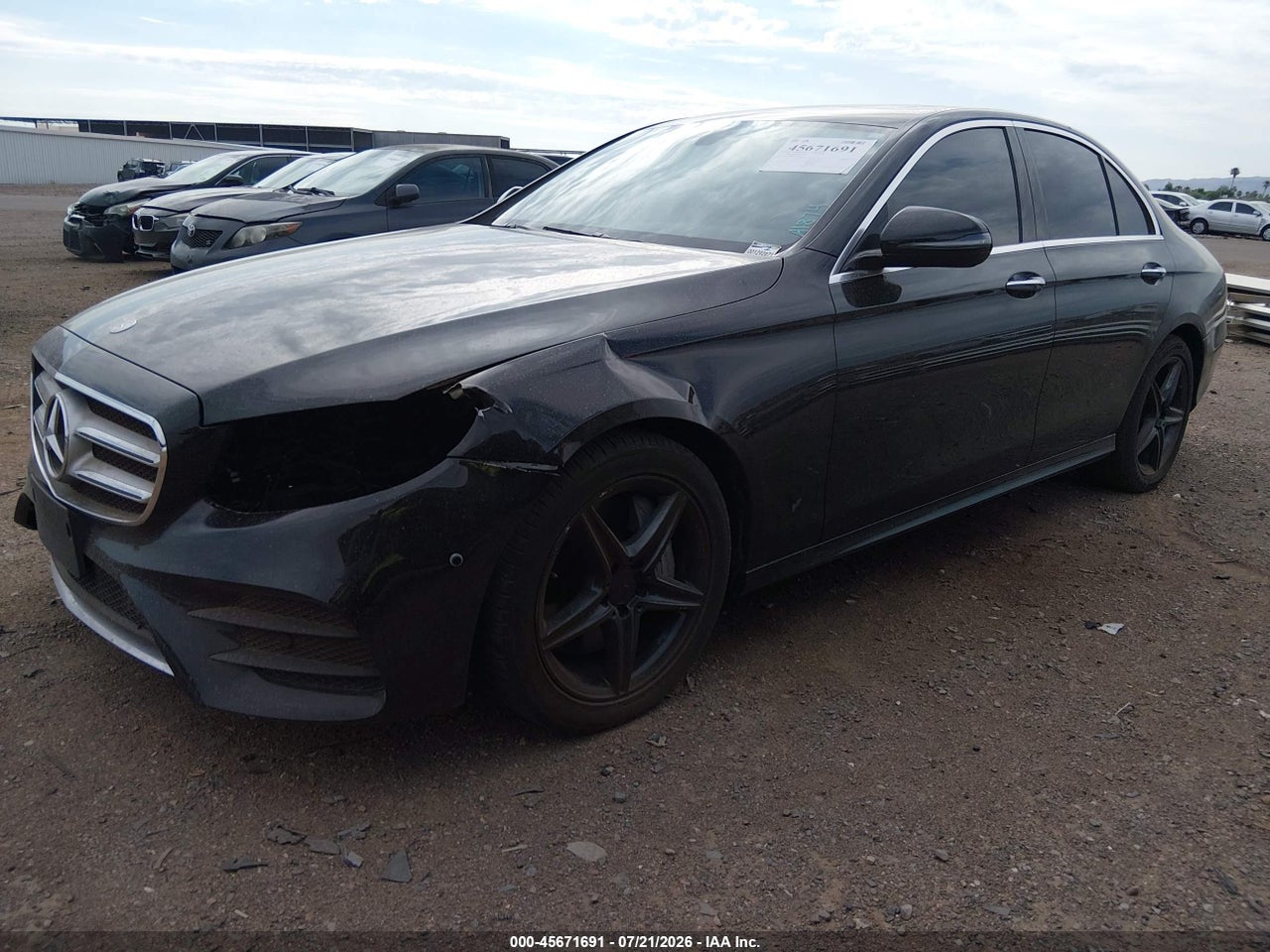 2017 MERCEDES-BENZ E 300   · 2/11