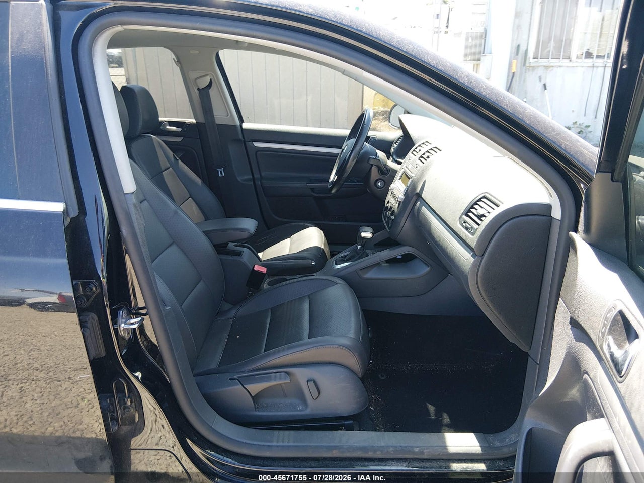 2009 VOLKSWAGEN JETTA SE · 5/11