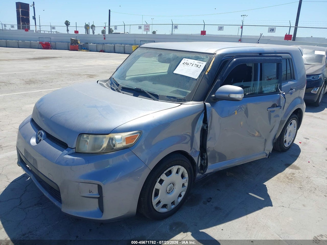 2012 SCION XB · 2/11