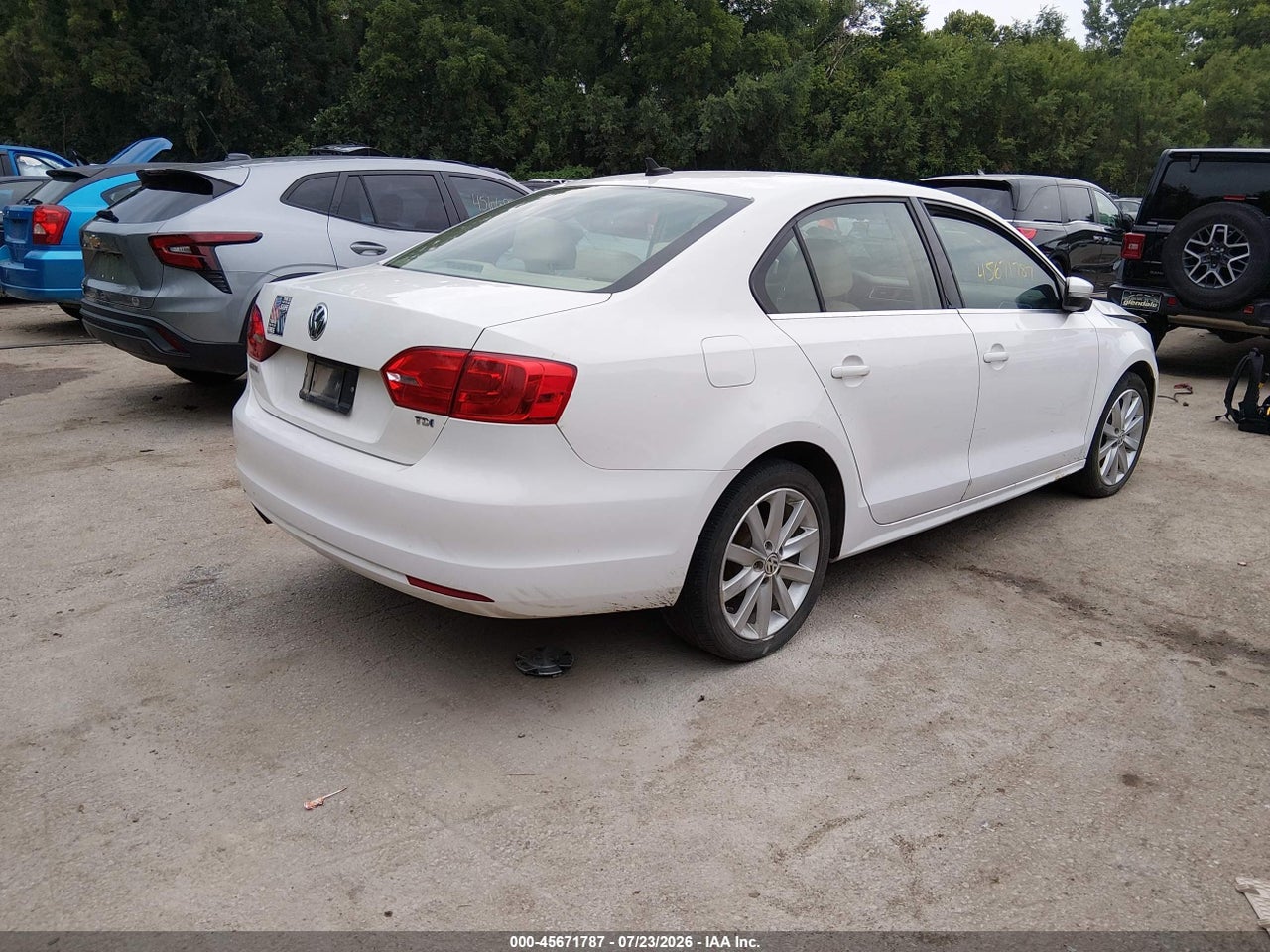 2013 VOLKSWAGEN JETTA 2.0L TDI · 4/11