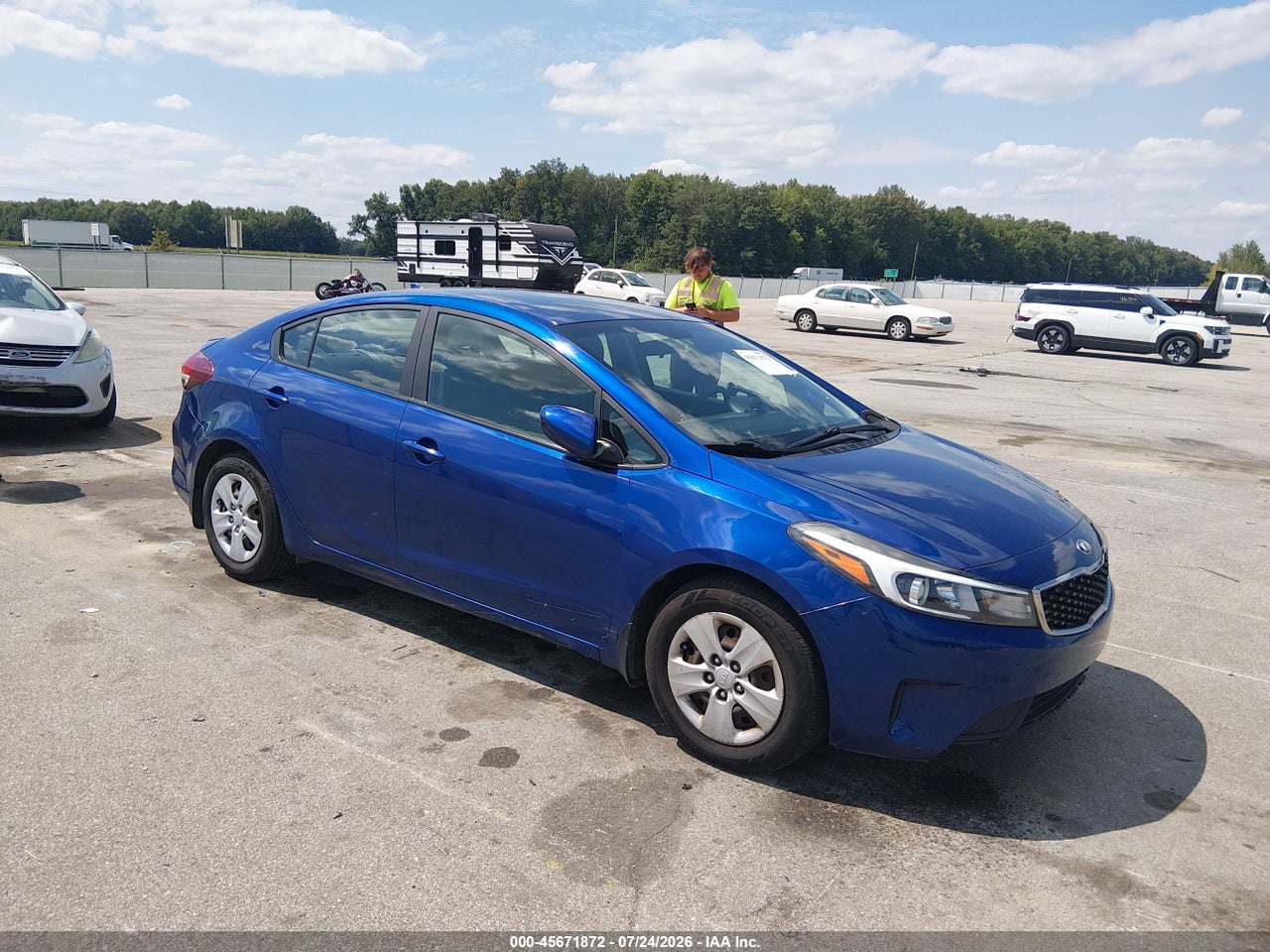 3KPFK4A70HE****** · 2017 KIA FORTE LX