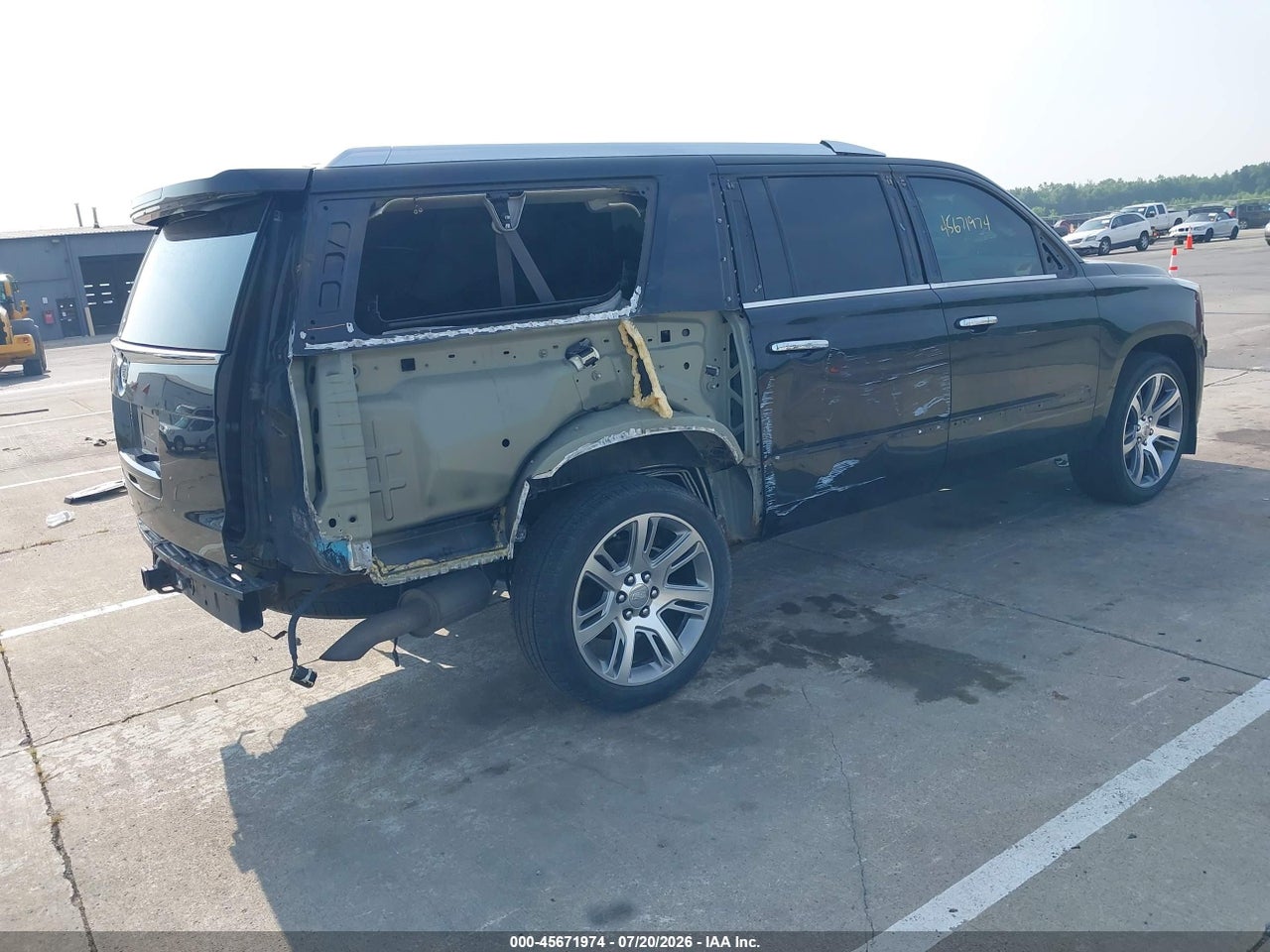 2015 CADILLAC ESCALADE ESV LUXURY · 4/11