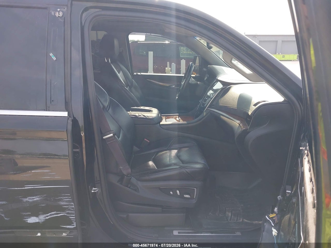 2015 CADILLAC ESCALADE ESV LUXURY · 5/11